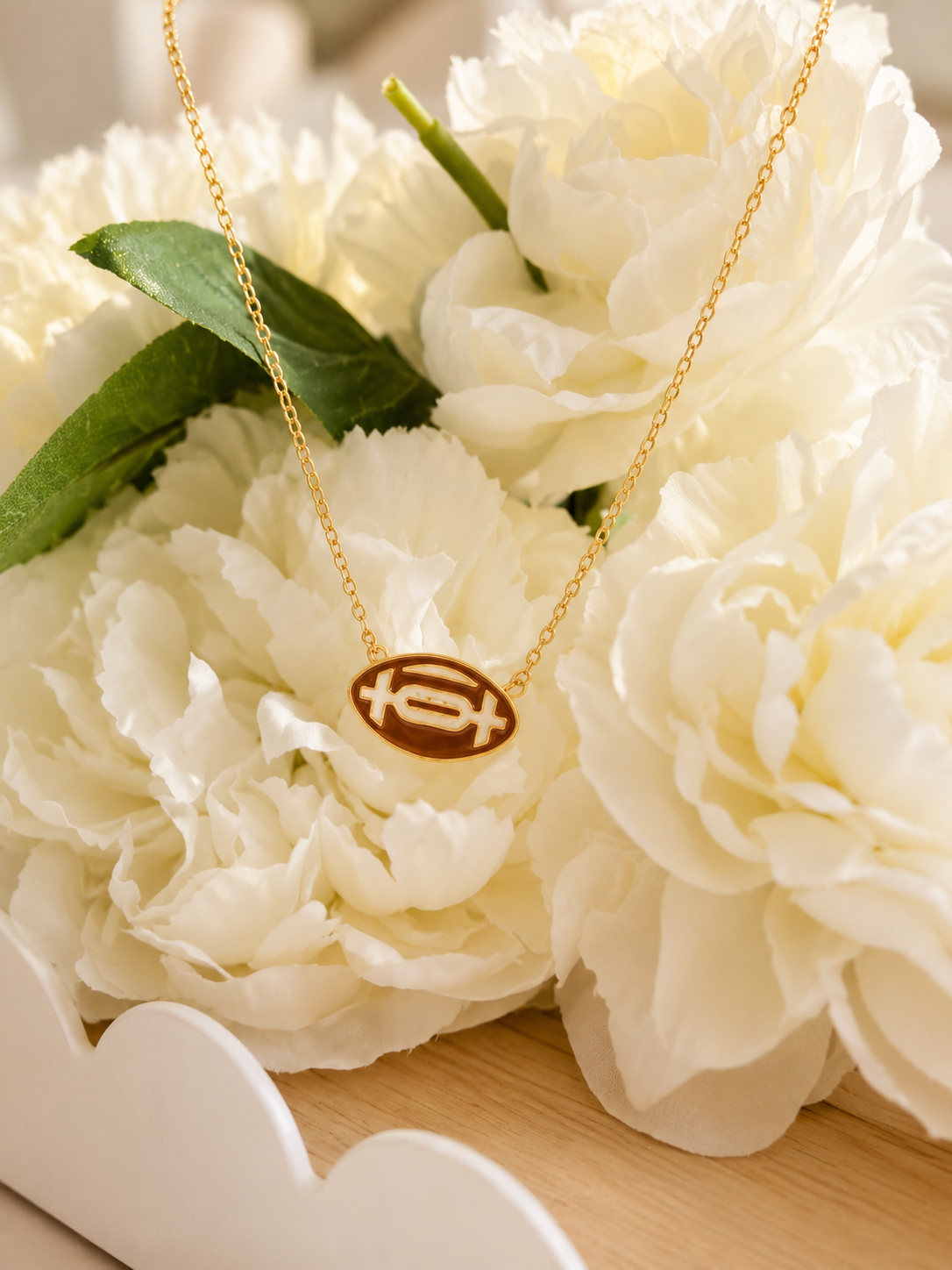 Kick off necklace